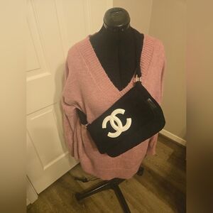 Luxury Black and White Crossbody Or Bum Bag Promotional CC Logo Chanel